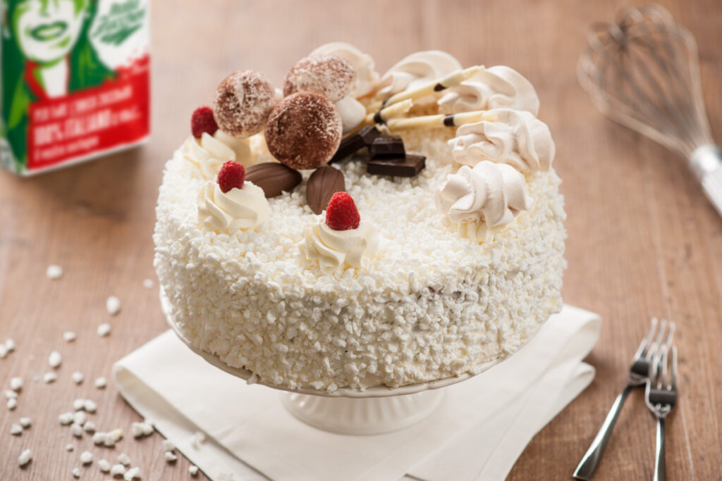 Torta Meringata con Crema al Cioccolato fatta in casa con lo zucchero semolato 100% italiano di Italia Zuccheri