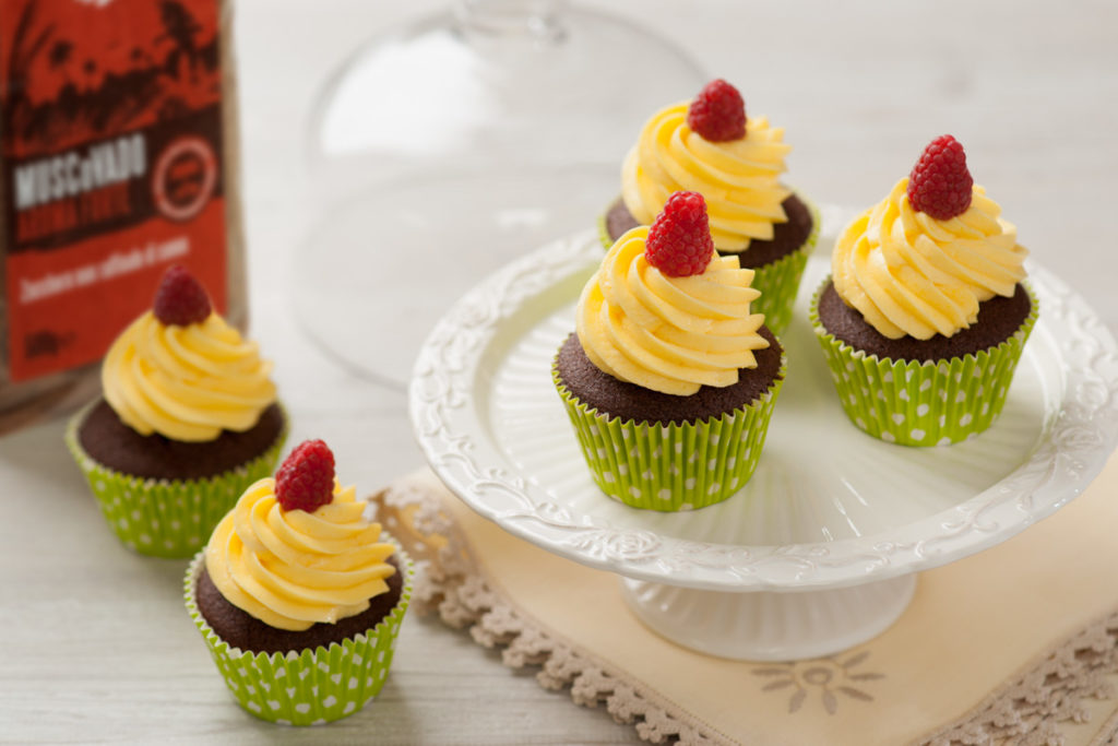 Cupcake al Doppio Cioccolato fatti in casa con lo zucchero di canna Muscovado di Italia Zuccheri