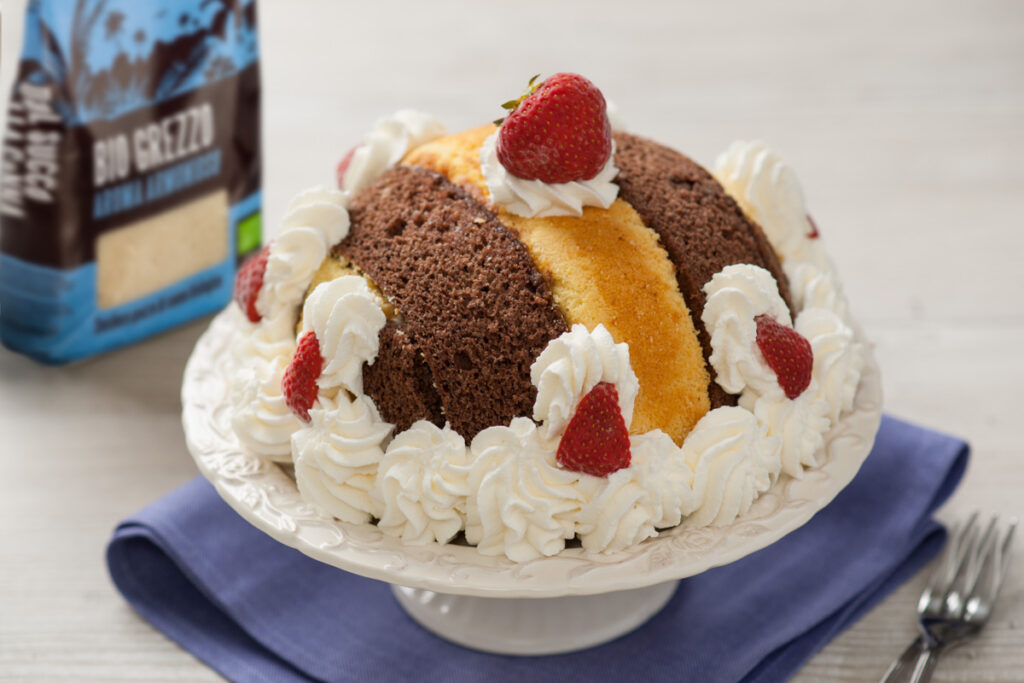 Zuppa Inglese con Pan di Spagna fatta in casa con cioccolato fondente e lo zucchero biologico di canna grezzo di Italia Zuccheri