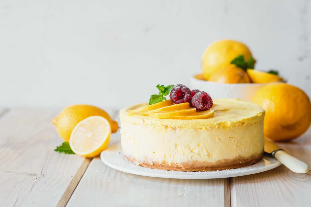 Cheesecake al Limoncello Senza Cottura fatta in casa con Zuccherissimo, lo zucchero extrafine ed extrasolubile di Italia Zuccheri, 100% italiano